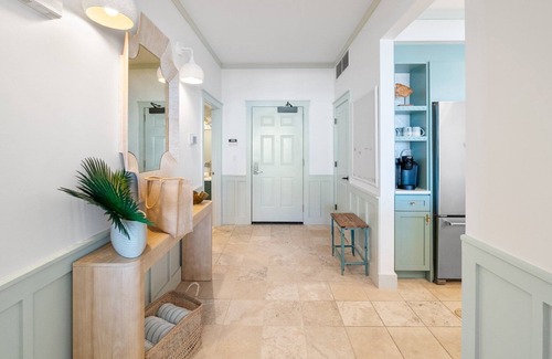 WaterSound Beach Condo | "Vitamin Sea" | Beachfront | 4 Bikes Included