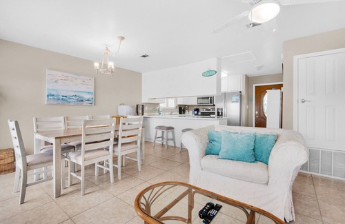 Toilla Segunda House | 🌴Walk2Beach-Outdoor Patio-3BR Moon Tide Cottage🌴