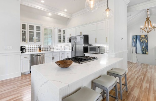 Cottage District House | WaterColor: Private Heated Pool, 6-Seater Golf Cart, Park District Perfection