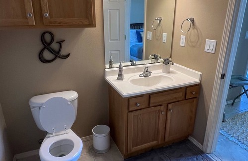 South Pensacola Condo | Waterview + 5 min to bases, downtown and 15 to beaches