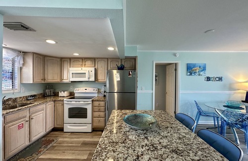 Holiday Isle Condo | Whispering Waves East - Unit 1134 with Beachfront view!