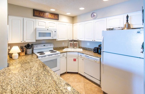 Seacrest Condo | Wonderful, spacious Gulf front Condo - PRIVATE BEACH - 2 balconies overlook Gulf