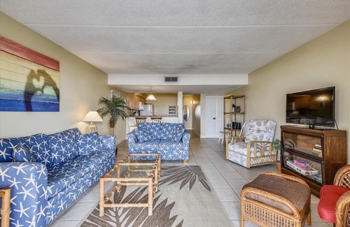 St. George Island Condo | YOU WON'T HAVE far to carry your luggage or your beach toys.
