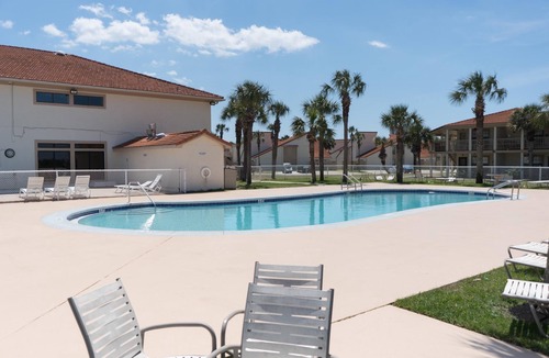 West Panama City Beach Condo | 1-Bed Condo Just Steps from the Sand!