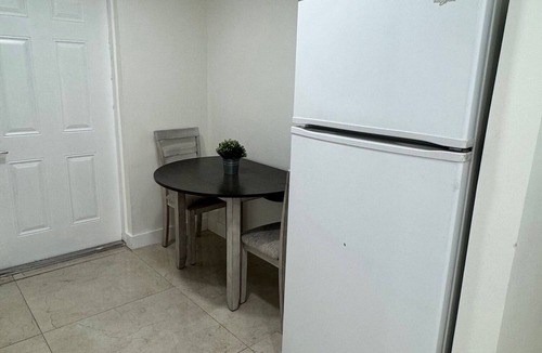 West Little Havana Apartment | 1 bedroom apartment 2 Blocks from MIA Airport/Across from NU Stadium Inter Miami