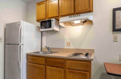 Bossier City Apartment | 1 Full Bed | Non-Smoking, Kitchen