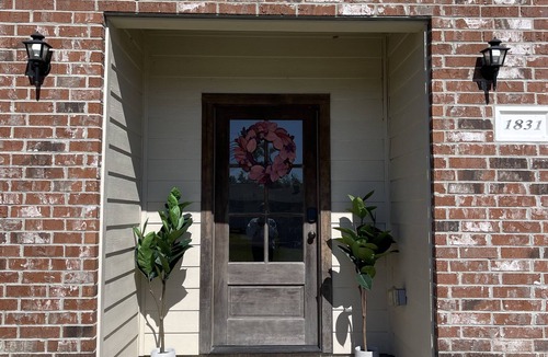 Lake Charles House | ⭐️ 1 mile from Casinos ⭐️ Spacious and updated townhome
