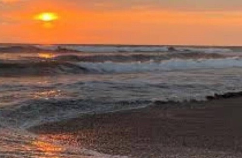 Crystal Beach RV Rental | 1 or 2 Wonderful private RV spots,full hookups. 5 min walk to beach on Bolivar