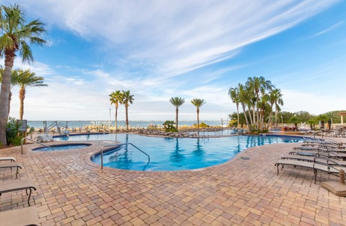 Pensacola Beach Condo | 1 Portofino 1005
