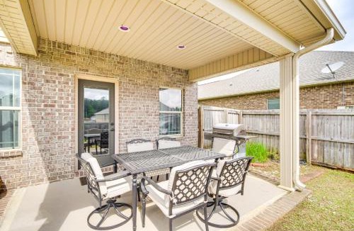 Gulfport House | 10 Mi to Gulfport Beaches: Family Home w/Patio