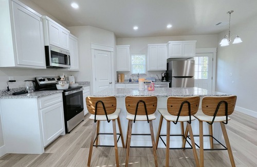 Durant House | 10 min to Casino, brand new 2b/1b single home 2025