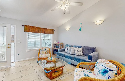 Riviera Beach House | 104 m² House ∙ 2 bedrooms ∙ 6 guests