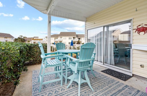Holiday Isle Condo | 105 m² Condo ∙ 2 bedrooms ∙ 7 guests
