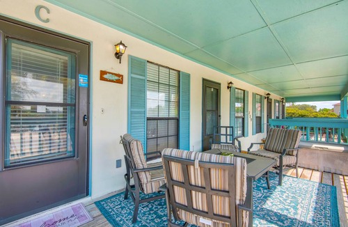 Sunnyside Condo | 107 m² Condo ∙ 2 bedrooms ∙ 6 guests