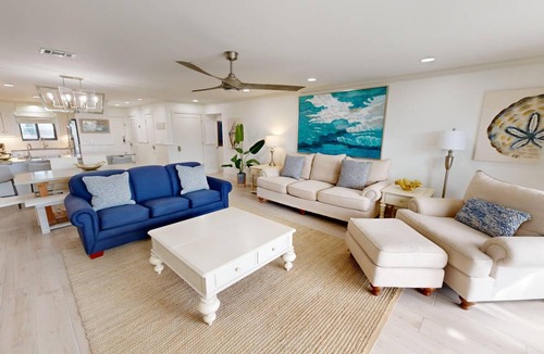 Holiday Isle Condo | 109 m² Condo ∙ 2 bedrooms ∙ 10 guests