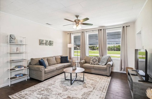 Bunkers Cove House | 112 m² House ∙ 3 bedrooms ∙ 6 guests