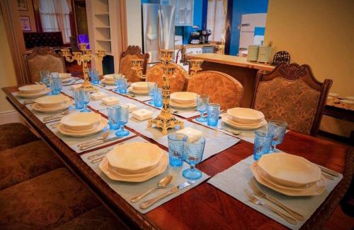 Faubourg Lafayette House | 1234 New Orleans