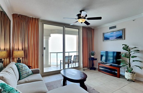 Pensacola Beach Condo | 124 m² Condo ∙ 2 bedrooms ∙ 6 guests