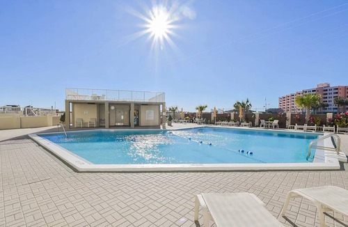 Holiday Isle Condo | 127 m² Condo ∙ 2 bedrooms ∙ 9 guests
