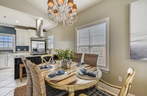 Lullwater Beach House | 127 m² House ∙ 3 bedrooms ∙ 6 guests