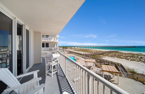 Navarre Beach Condo | 130 m² Condo ∙ 3 bedrooms ∙ 8 guests