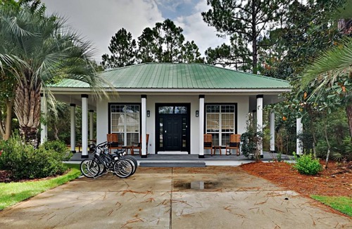 Sugarwood Beach House | 130 m² House ∙ 3 bedrooms ∙ 8 guests