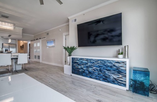 Crystal Beach Condo | 136 m² Condo ∙ 3 bedrooms ∙ 8 guests