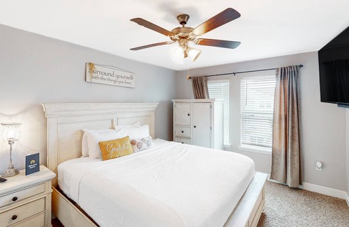 Thomas Drive House | 139 m² House ∙ 3 bedrooms ∙ 7 guests