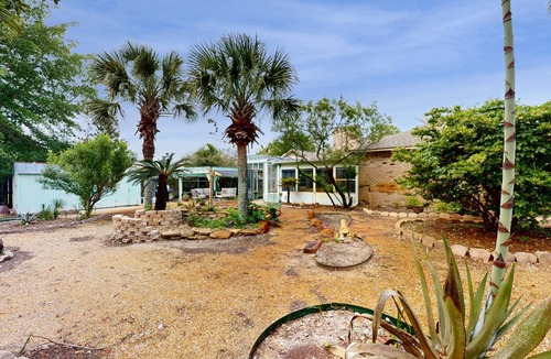 Navarre House | 140 m² House ∙ 3 bedrooms ∙ 10 guests