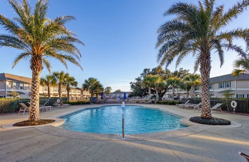 South Pensacola Apartment | 143 m² Apartment ∙ 3 bedrooms ∙ 6 guests