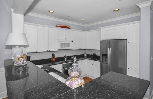 Beach District Condo | 149 m² Condo ∙ 2 bedrooms ∙ 6 guests