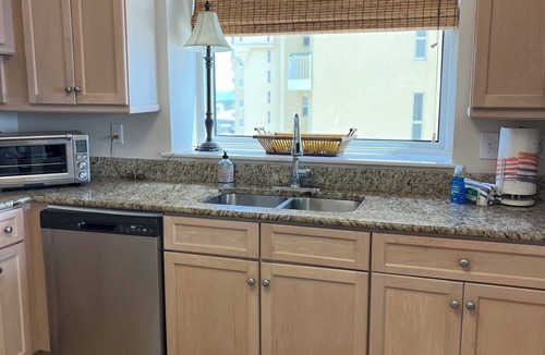 Ono Island Condo | 14th FL, 2312 Sq Ft, Luxury Gulf Front, corner 3BR/4BA, plus bonus den, amazing