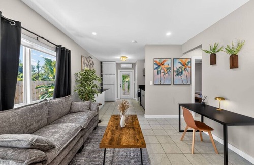 Northeast Miami Apartment | 15 min to Beach | 2 Queen Beds | Free Parking (U4)