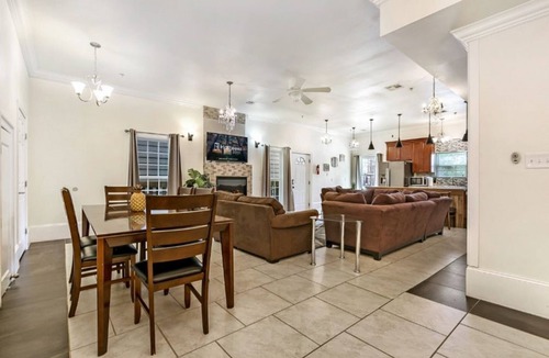 Faubourg Lafayette Condo | 15% OFF Monthly |10% OFF Weekly-Elegant 4BR City Condos in Downtown