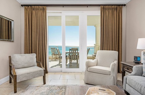 Crystal Beach Condo | 152 m² Condo ∙ 3 bedrooms ∙ 9 guests