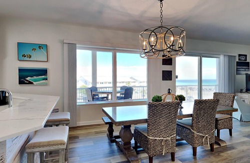 Avalon Beach Estates Condo | 159 m² Condo ∙ 3 bedrooms ∙ 10 guests