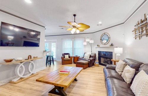 Upper Grand Lagoon House | 162 m² House ∙ 3 bedrooms ∙ 10 guests