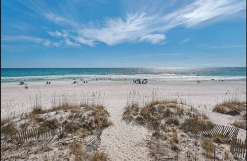 Crystal Beach Cottage | 1650 ft² Cottage
