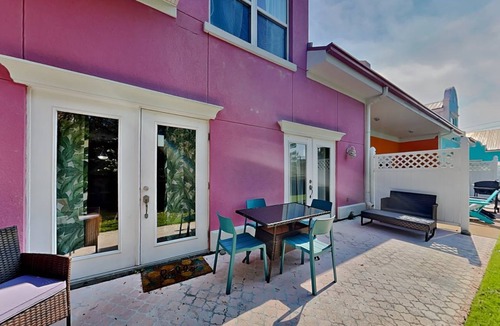 Sunset Pass House | 167 m² House ∙ 2 bedrooms ∙ 8 guests