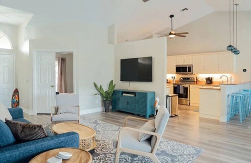 Crown Pointe House | 169 m² House ∙ 3 bedrooms ∙ 8 guests
