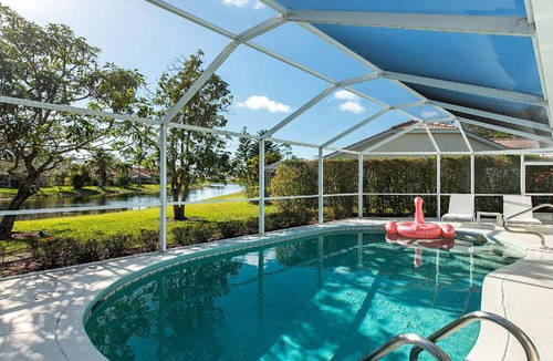 Crown Pointe House | 175 m² House ∙ 3 bedrooms ∙ 6 guests