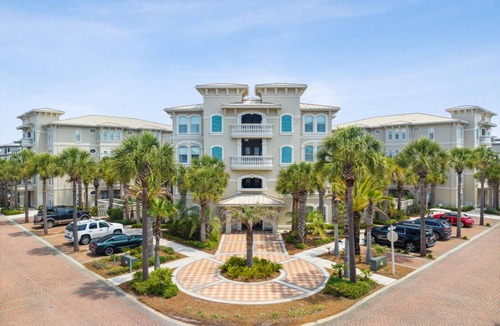 Seacrest Beach Condo | 177 m² Condo ∙ 3 bedrooms ∙ 10 guests