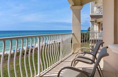 Seacrest Condo | 180 degree views of the white sugar sand beaches + Free Attraction Tickets!
