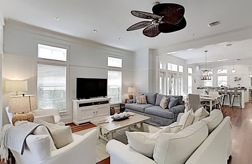 Watercolor House | 181 m² House ∙ 3 bedrooms ∙ 9 guests