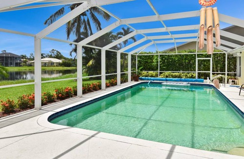 Crown Pointe House | 183 m² House ∙ 4 bedrooms ∙ 8 guests