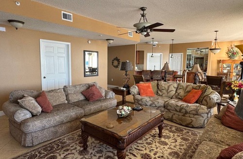 Holiday Isle House | 186 m² House ∙ 3 bedrooms ∙ 6 guests