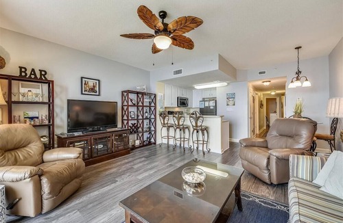 Lower Grand Lagoon Condo | 18th Floor 1 bd/2 bath condo, Great for a Family of Six Spring/Summer open