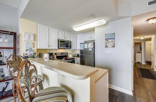 Lower Grand Lagoon Condo | 18th Floor 1 bd/2 bath condo, Great for a Family of Six Spring/Summer open