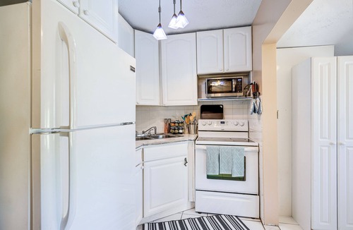 Haines City Cottage | 19 Mi to Disney World: Bright Haines City Getaway!