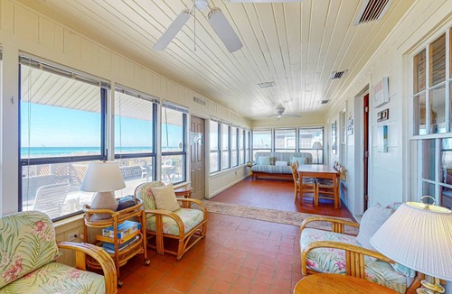 Bahama Beach House | 190 m² House ∙ 4 bedrooms ∙ 14 guests